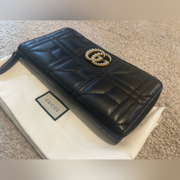 Gucci GG Marmont Matlasse Chevon Pearl Apollo Zip Black Wallet - Picture 6 of 9